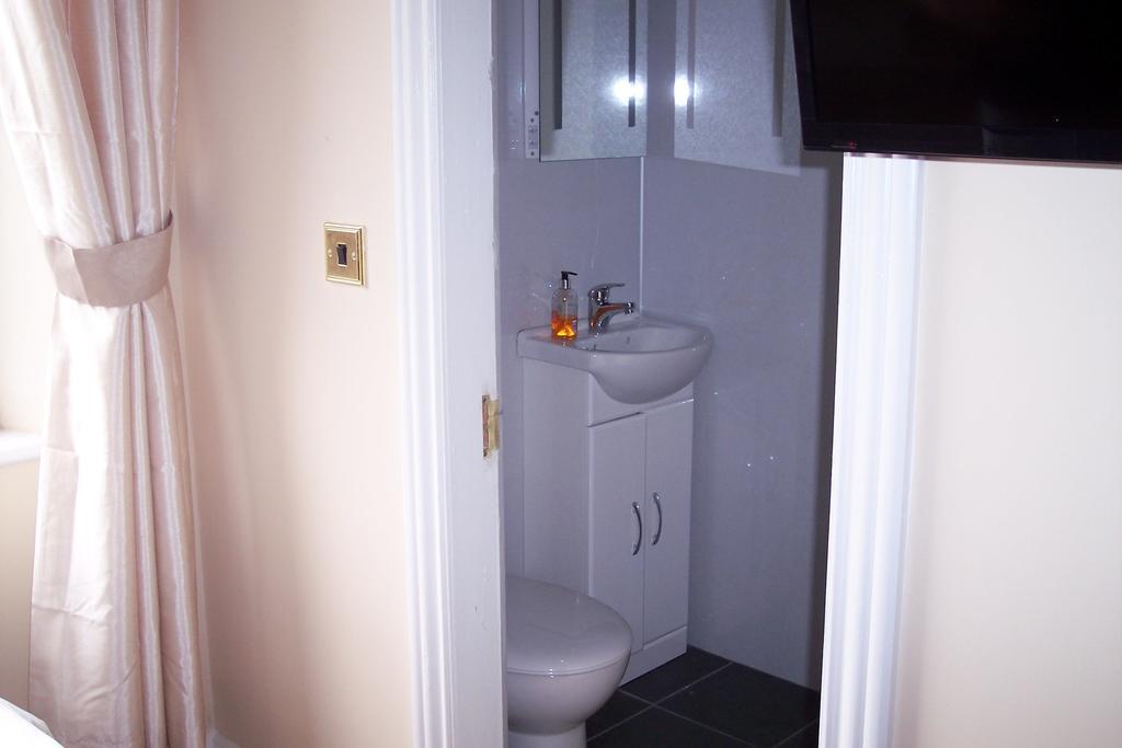 Braehead Guest House Inverness Szoba fotó